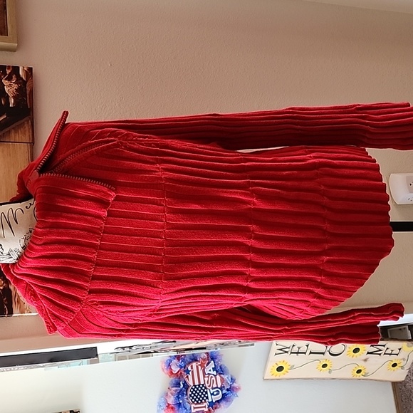 top - Picture 2 of 4